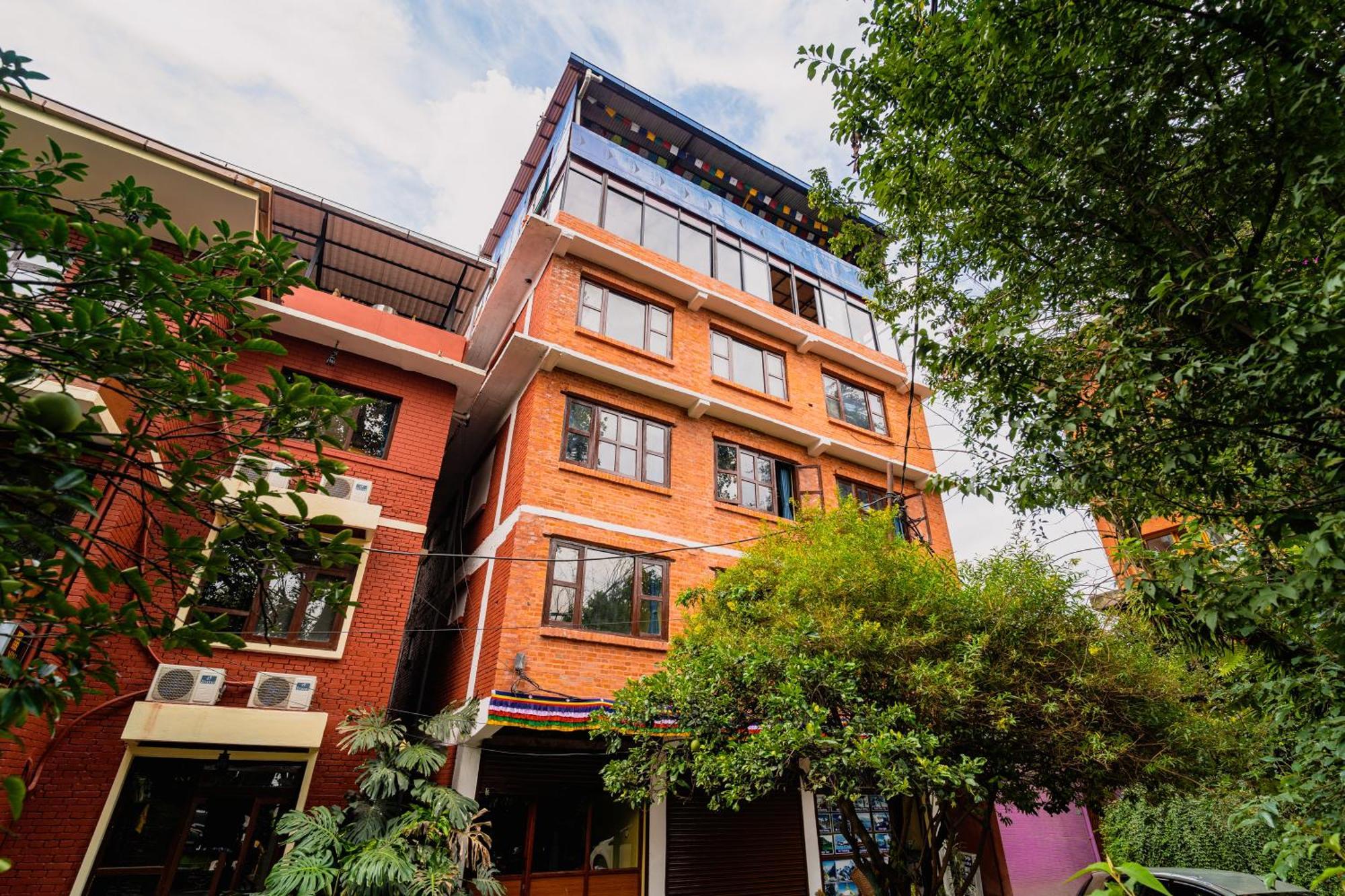 Rest Up Kathmandu Hostel Bagian luar foto