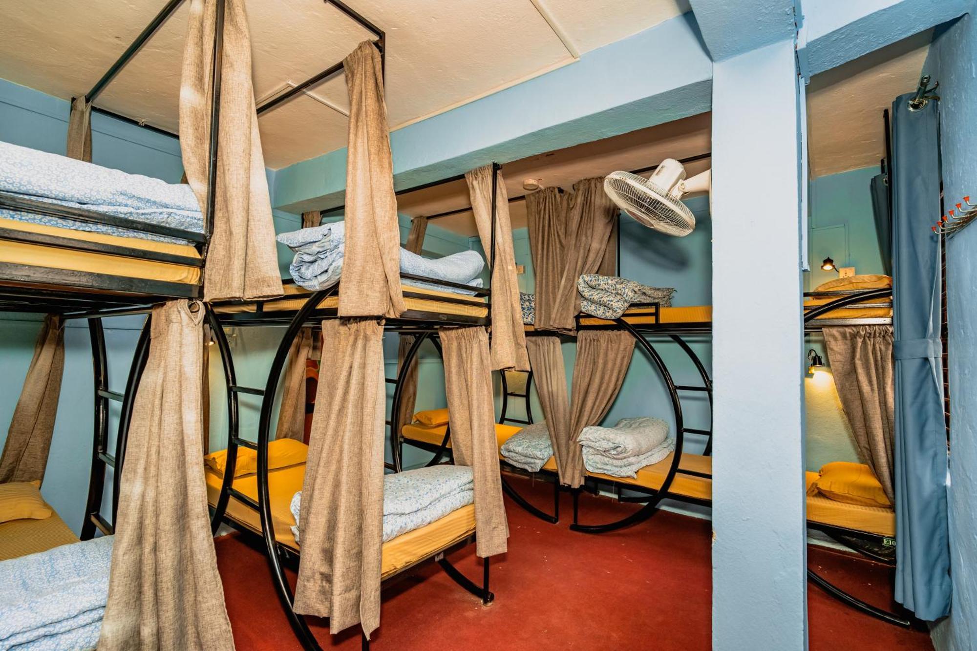 Rest Up Kathmandu Hostel Bagian luar foto