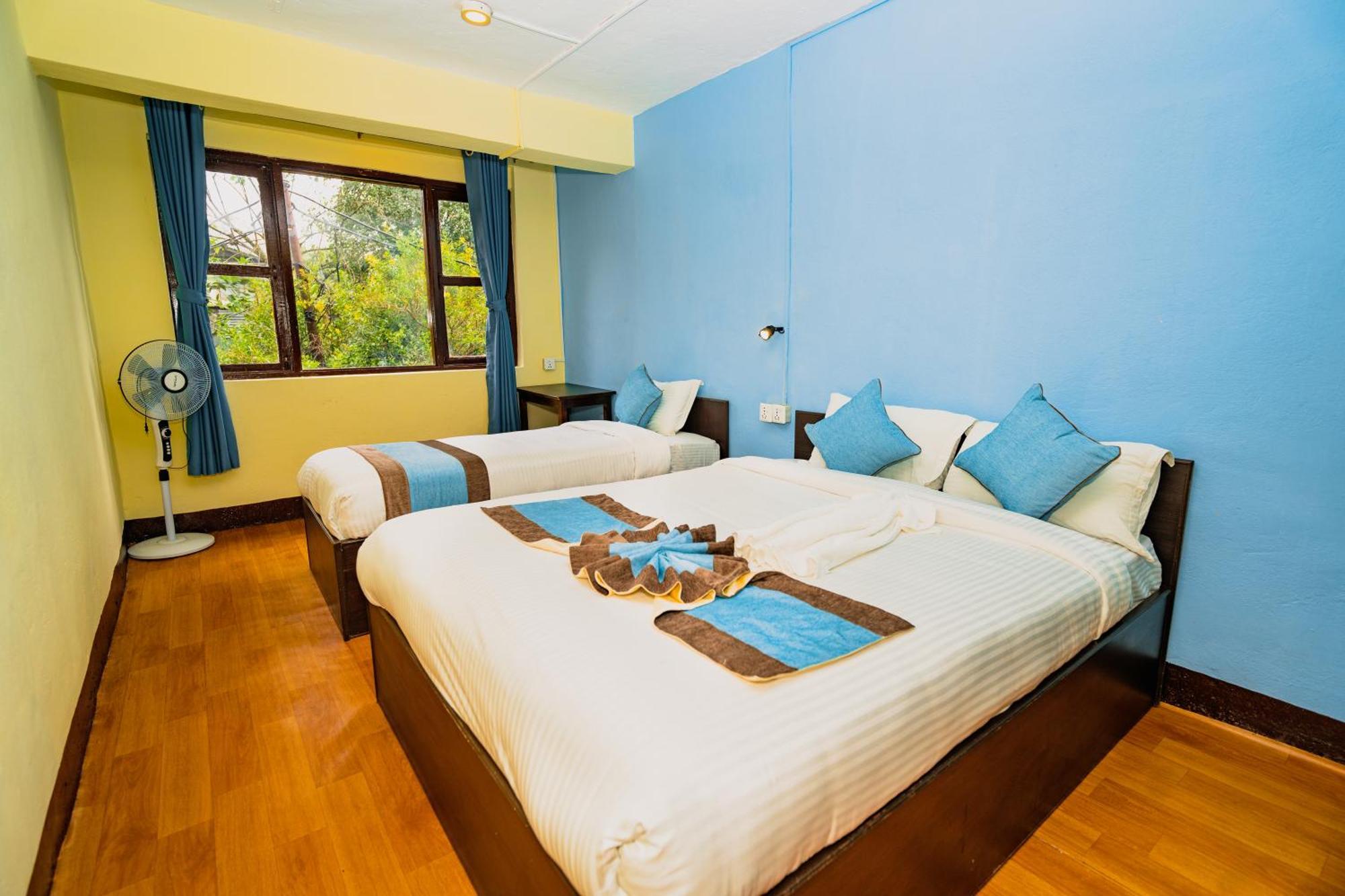Rest Up Kathmandu Hostel Bagian luar foto